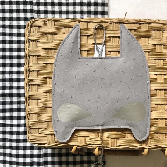 Batveilleuse dos gris